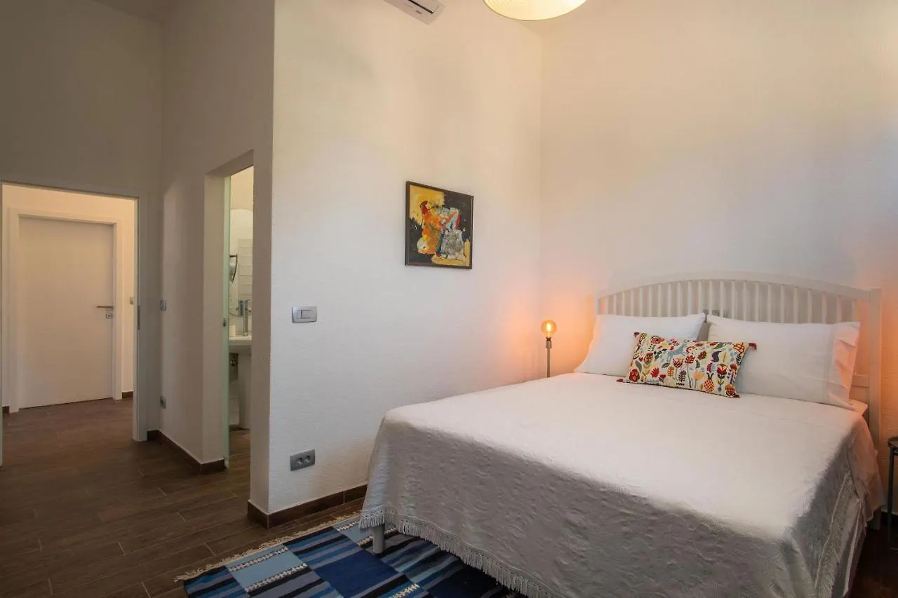Beachfront Paladina Holiday Home